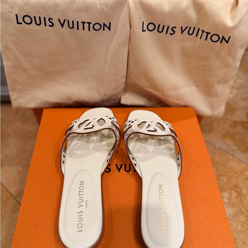 Louis Vuitton Women's White Sandals - Picture 11 of 12